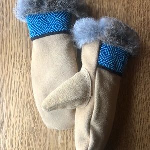 Astis Mid-Cuff Beaded Mittens - Medium